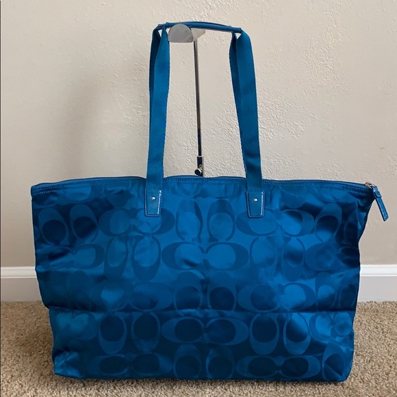 Coach - Picture 3 of 11